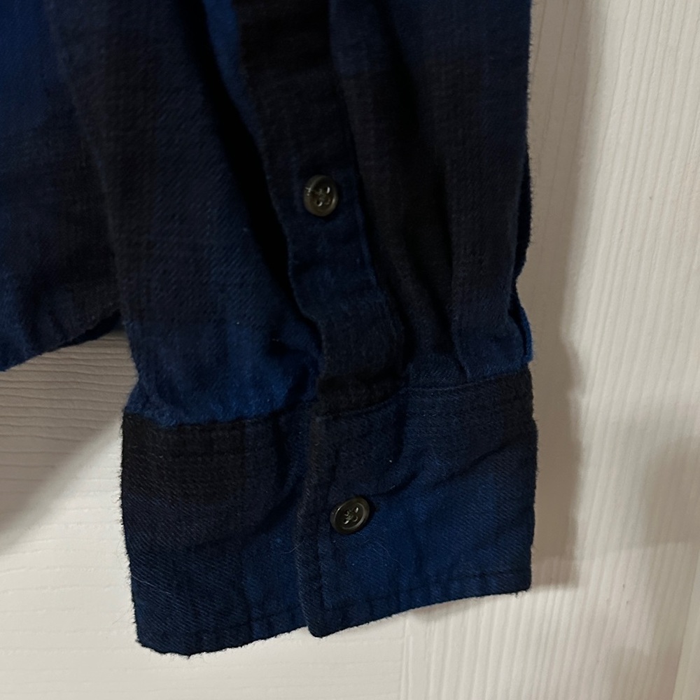 Men's Dark Blue & Black Soft Flannel Checkered Button-Up Long Sleeve Shirt - Picture 6 of 8
